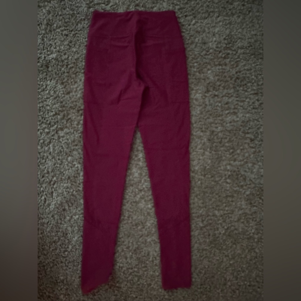 Victoria Secret sport dark pink (partly) mesh leggings